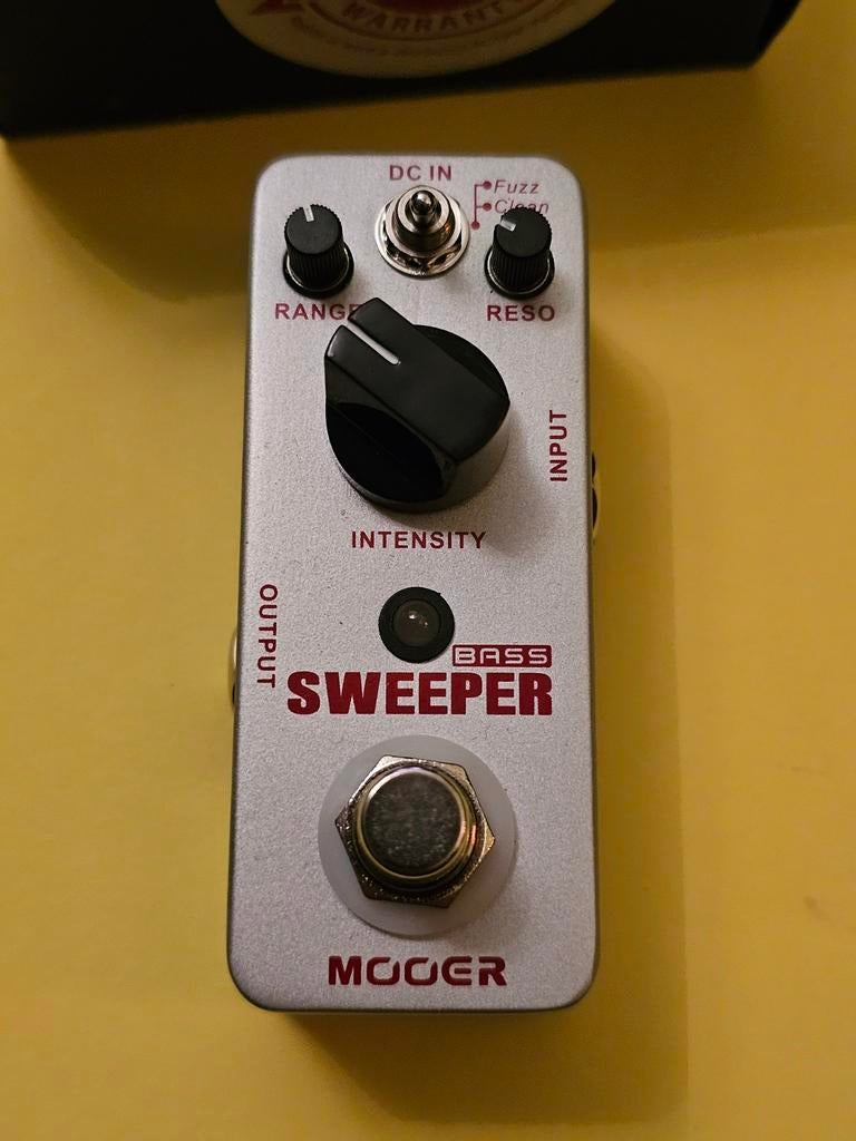 Mooer Bass Sweeper, Info@mooeraudio.com, Ophalen of Verzenden, Zo goed als nieuw, Wah Wah