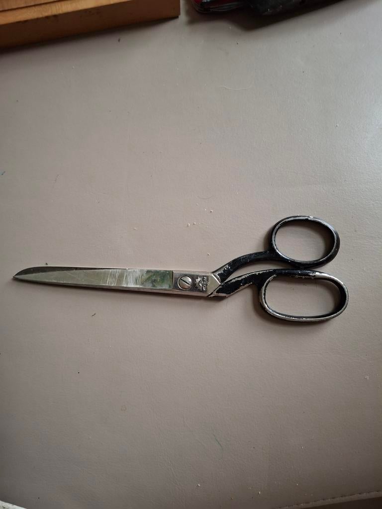 Kleermakersschaar / Stofschaar - Korum, Ophalen of Verzenden, Gebruikt, Overige typen