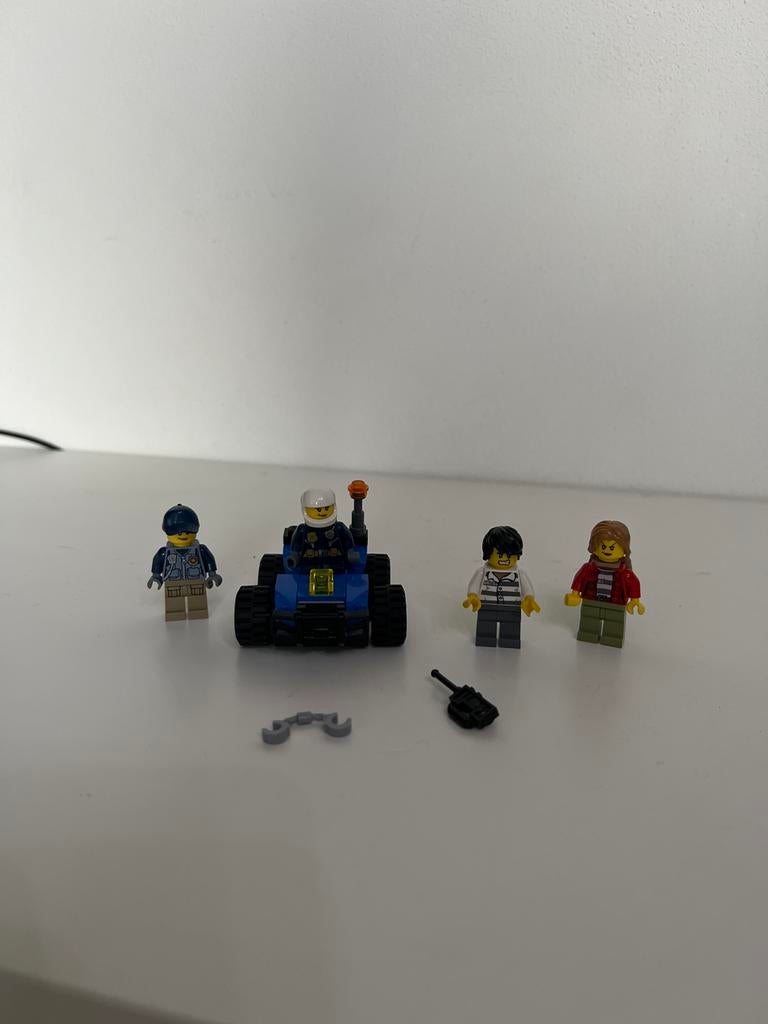 Lego city bergpolitie achtervolging, Kinderen en Baby's, Speelgoed | Duplo en Lego, Ophalen of Verzenden, Gebruikt