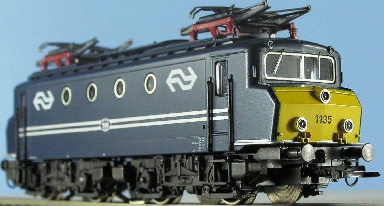 Marklin 3324 / 3327 / Hamo 8384 / 8327 NS 1100 E lok, Wisselstroom, Locomotief, Analoog, Ophalen of Verzenden