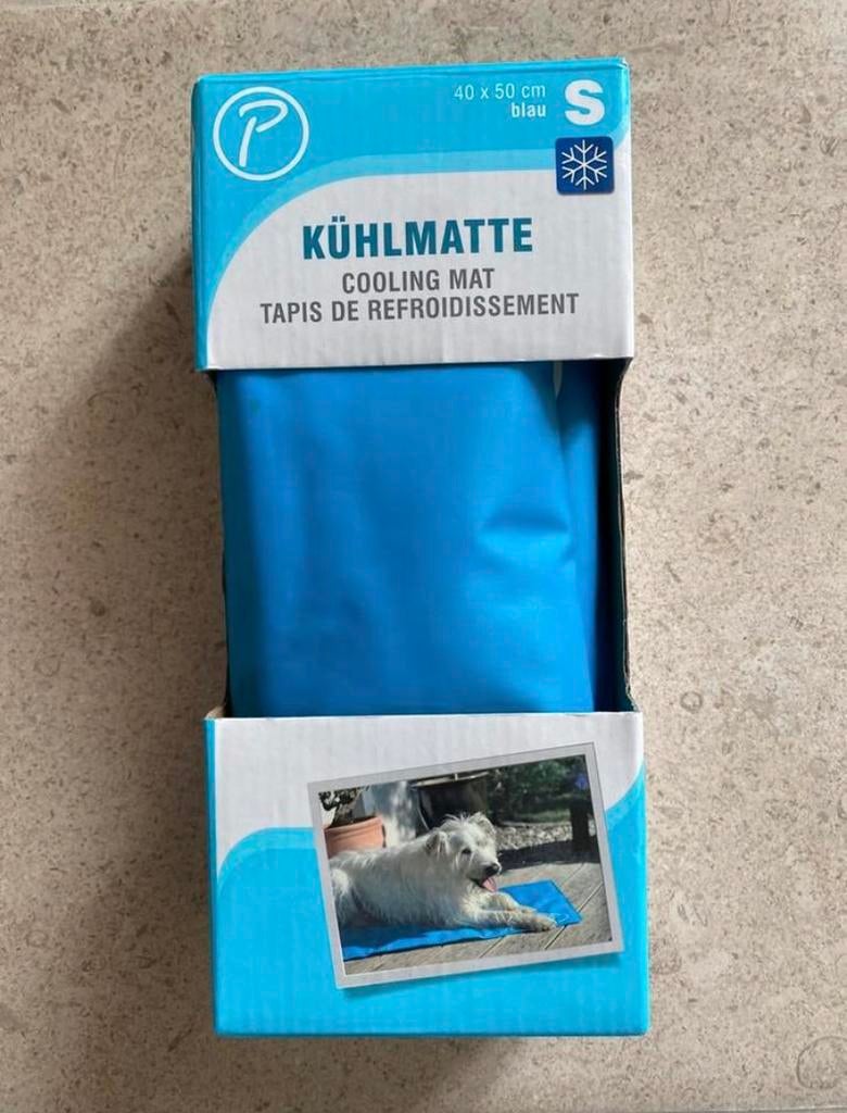 Blauwe koelmat voor honden en katten, Merk Petlando 40x50 cm, Ophalen of Verzenden, Zo goed als nieuw