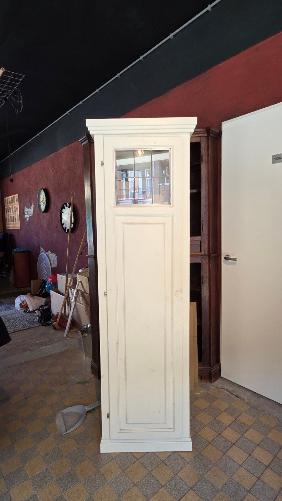 Witte kast met glas in lood, Minder dan 50 cm, Gebruikt, Glas, Ophalen of Verzenden