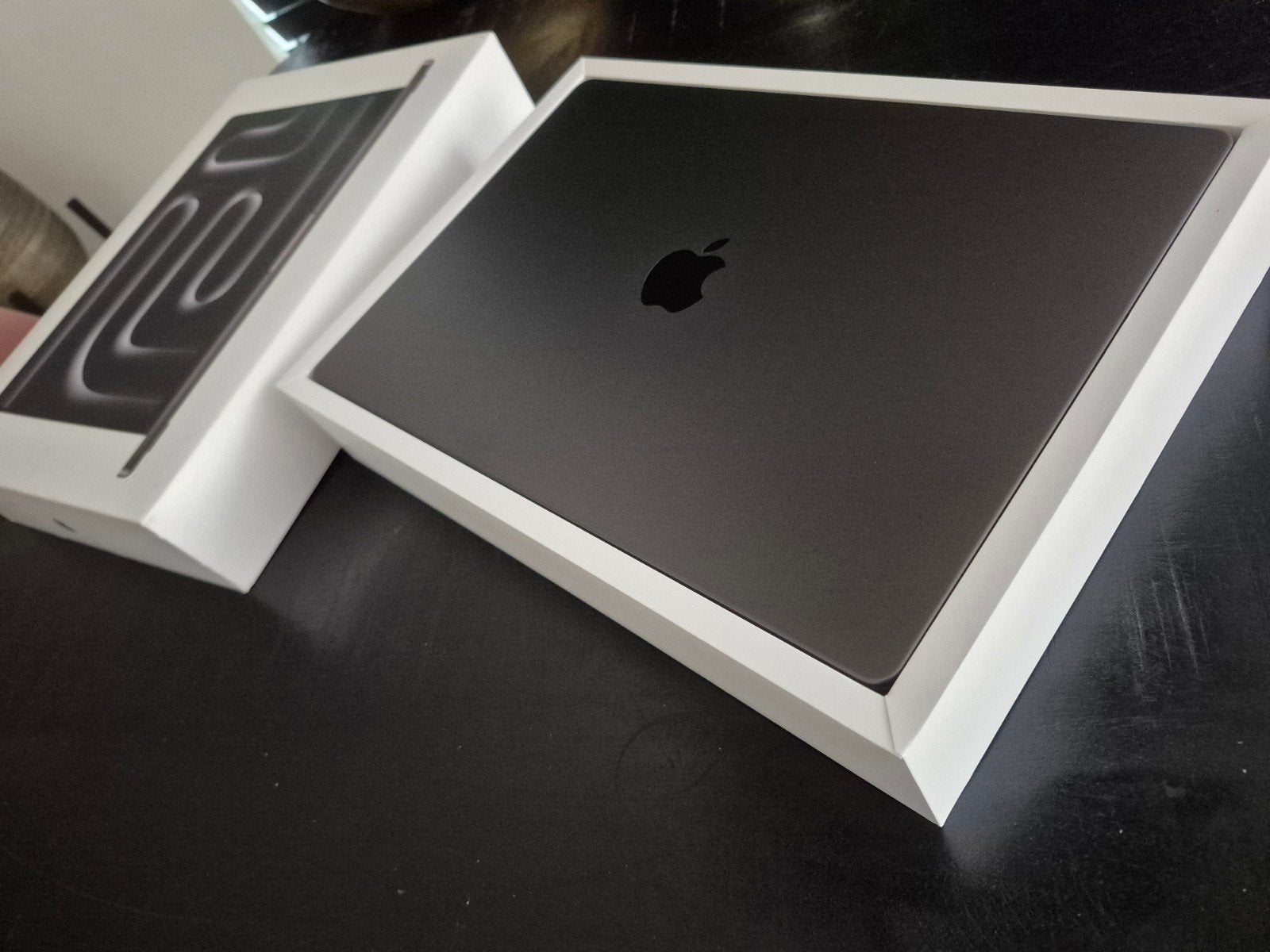 MacBook Pro 16 M3 Pro 18GB 512GB | Nieuwstaat | 6 Cycli, Computers en Software, Apple Macbooks, 512 GB, Zo goed als nieuw, 16 inch