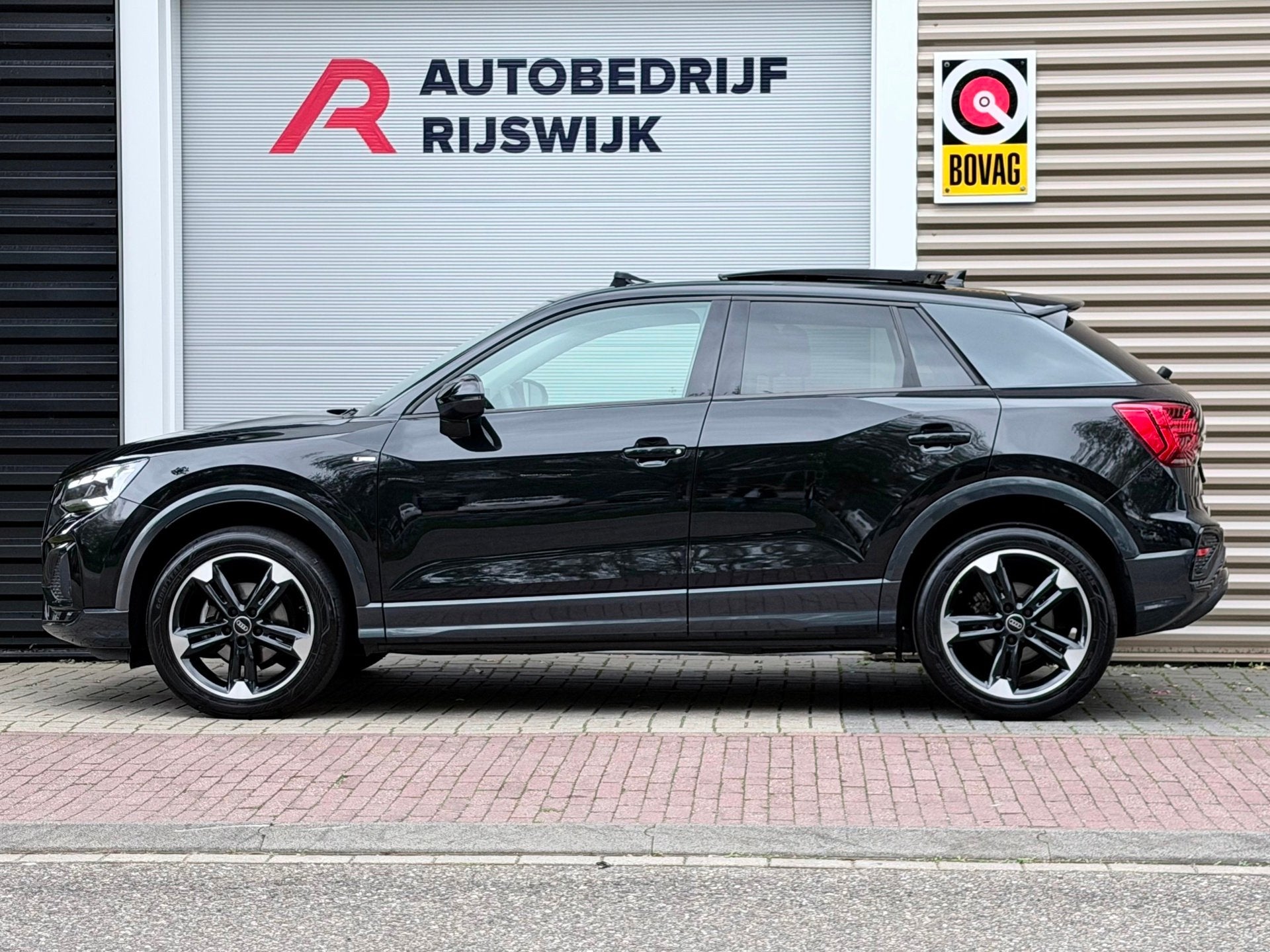 Audi Q2 35 TFSI S Edition Pano/Camera/Sfeer/Matrix, Auto's, Q2, 4 cilinders, Zwart, Bedrijf