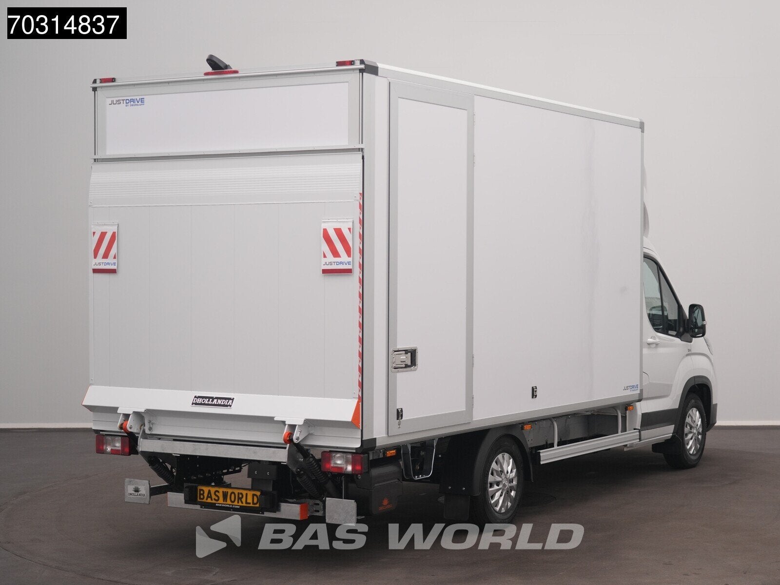 Maxus eDeliver 9 100% Elektrisch 65kWh Dhollandia Laadklep B, Auto's, Automaat, Stof, 750 kg, Multifunctioneel stuurwiel