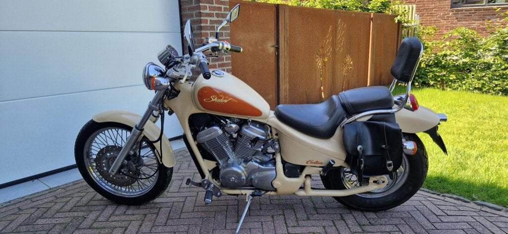 Unieke Honda Shadow VT600C zeldzame beige/bruine kleur
