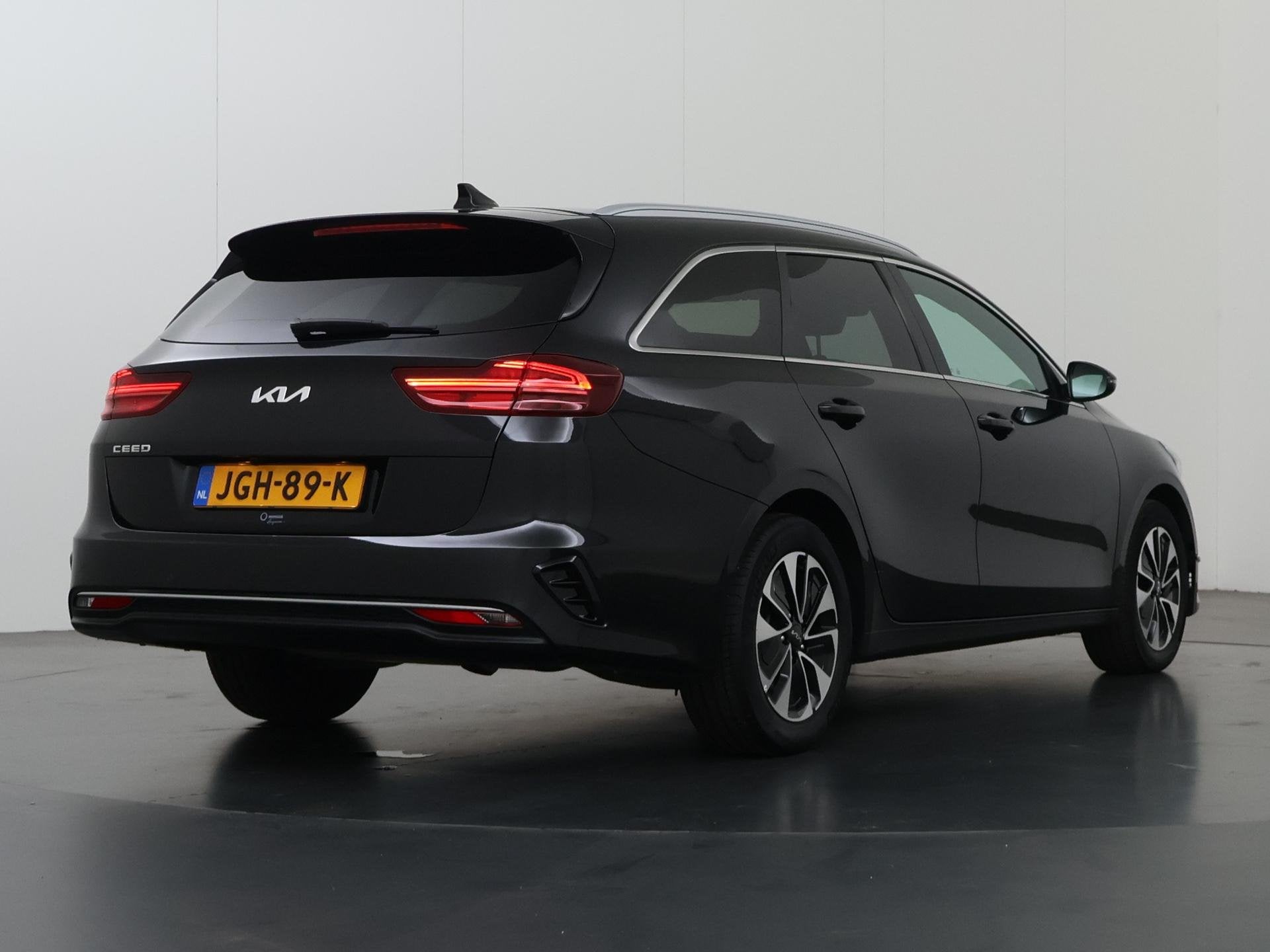 Kia Ceed Sportswagon 1.0 T-GDi MHEV Design Edition | Navigat, Auto's, Euro 6, 1309 kg, Zwart, Origineel Nederlands