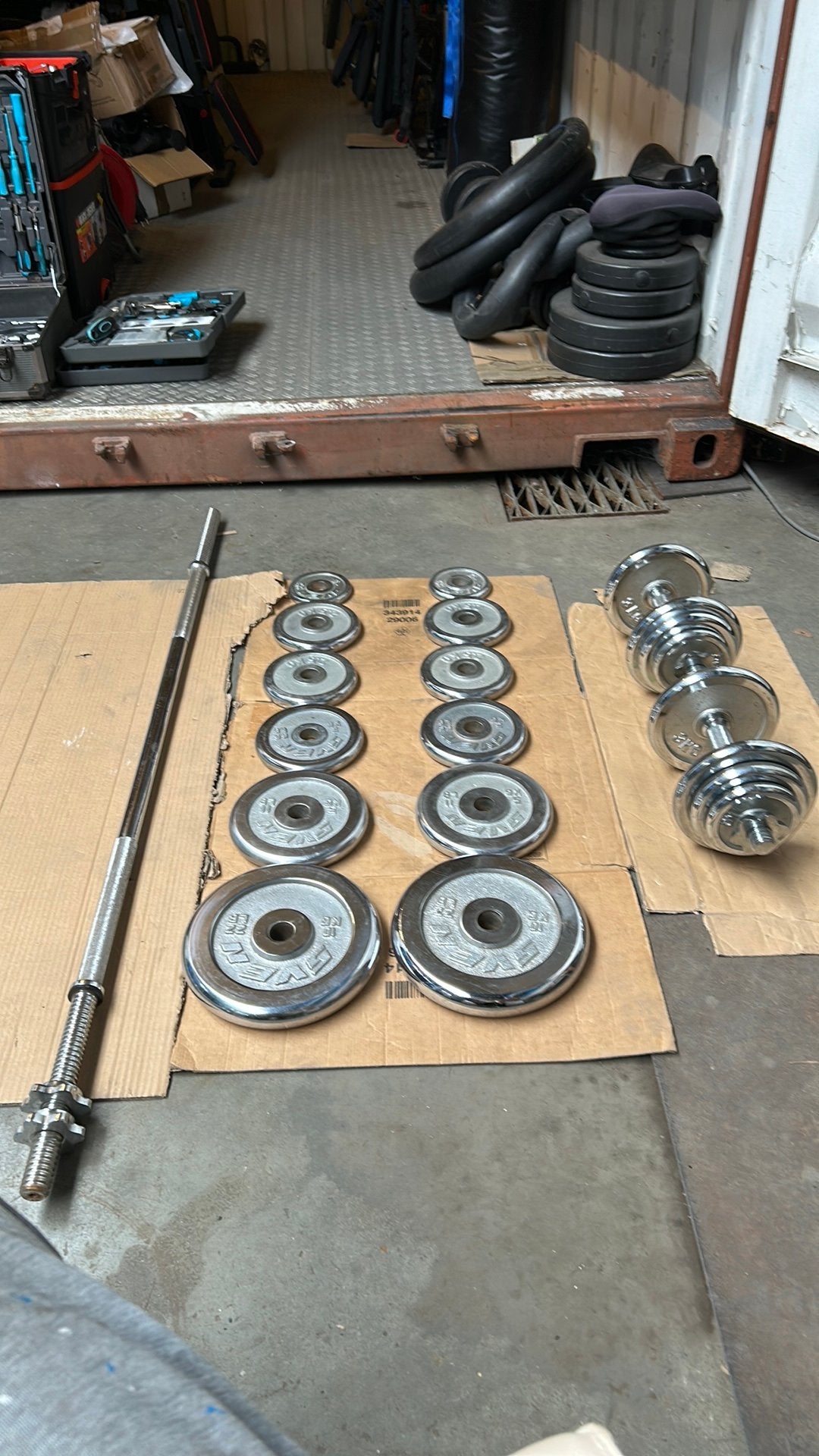 Mooie gewichten set totaal 85kg boring 30mm, Ophalen, Nieuw