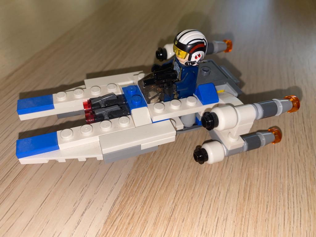 LEGO Star Wars A-Wing Starfighter 75160 met piloot compleet, Verzamelen, Ophalen of Verzenden, Zo goed als nieuw