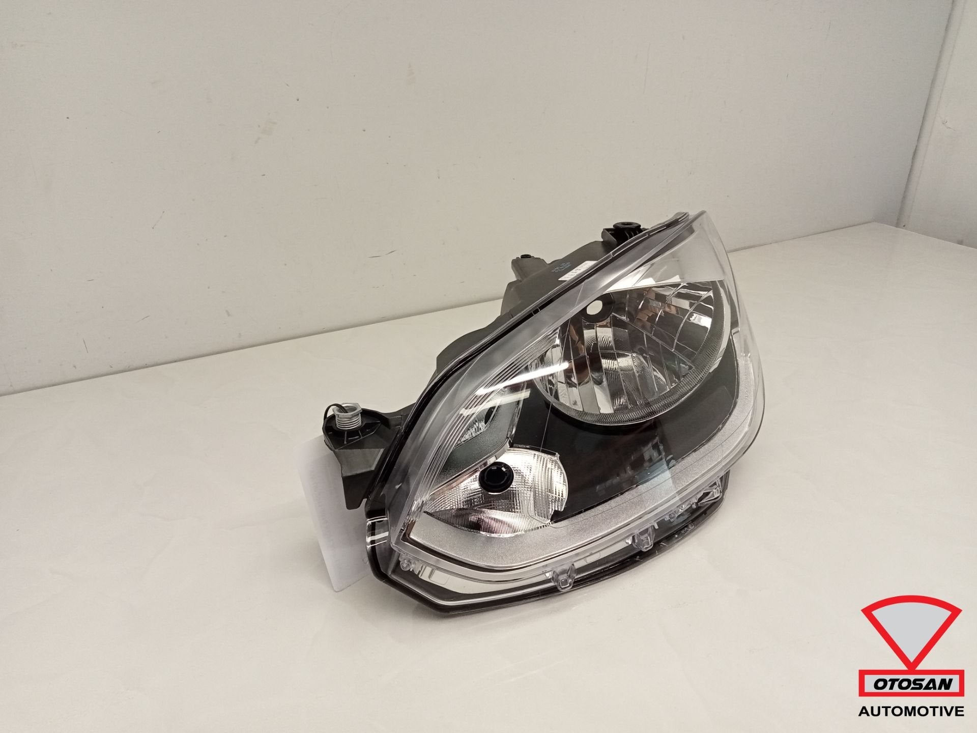 VW Up Up! 2011-2016 Koplamp Links Nieuw!, Volkswagen, Volkswagen AG, Nieuw, Berliner Ring 2
38440  Wolfsburg, DE
