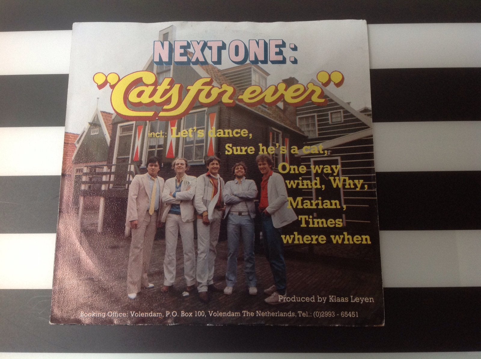 NEXT ONE / Cats for ever / single, 7 inch, Ophalen of Verzenden, Zo goed als nieuw, Pop