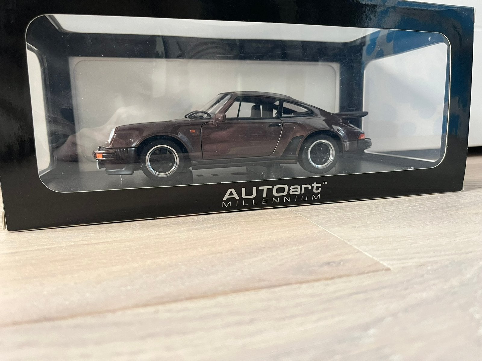 Porsche 911 (930) Turbo 1986 Brown Metallic Autoart 1:18, Ophalen of Verzenden, Zo goed als nieuw, Auto, Autoart