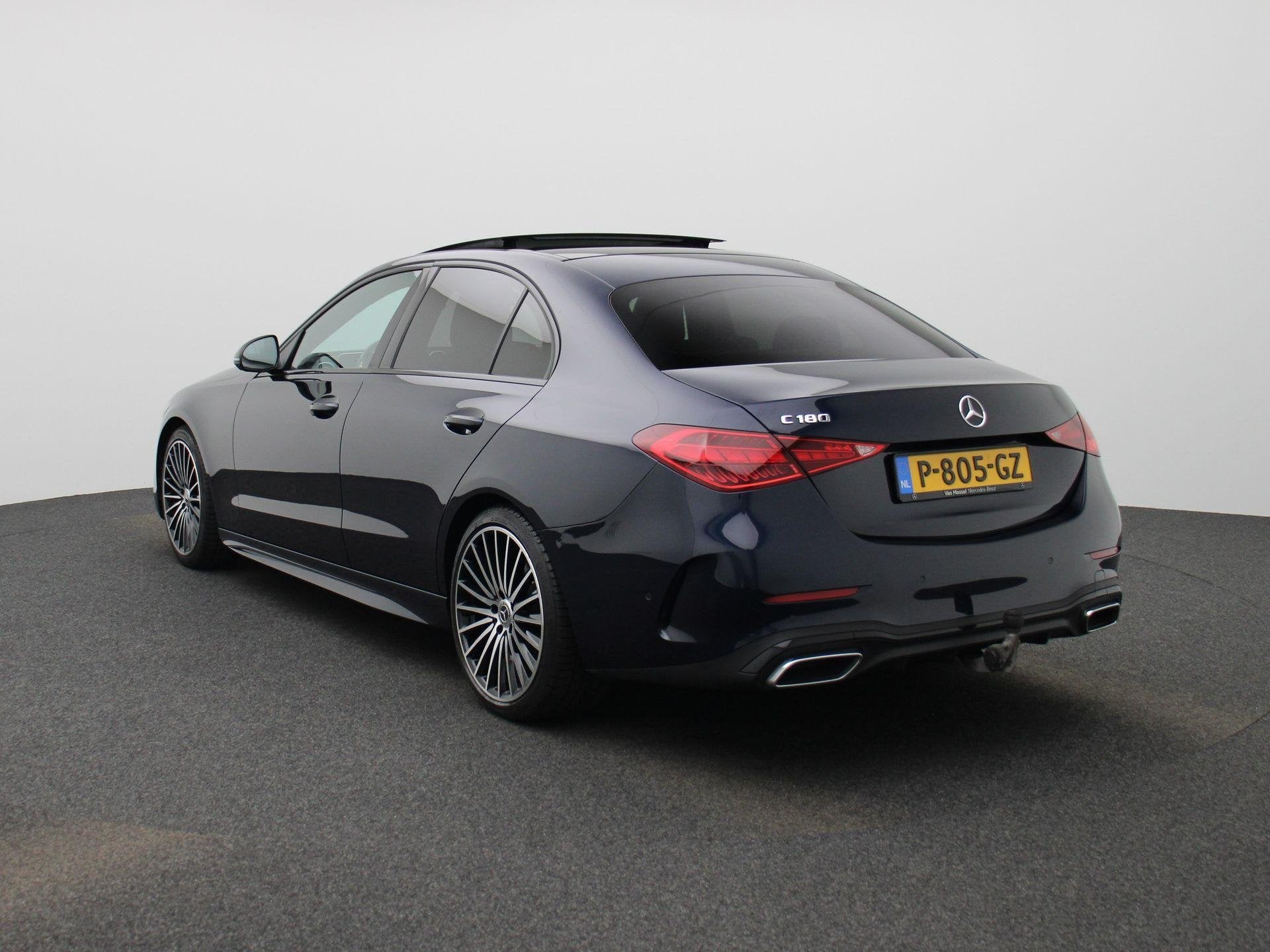 Mercedes-Benz C-klasse 180 AMG Line | Automaat | Panoramadak, 4 cilinders, Blauw, Origineel Nederlands, Bedrijf