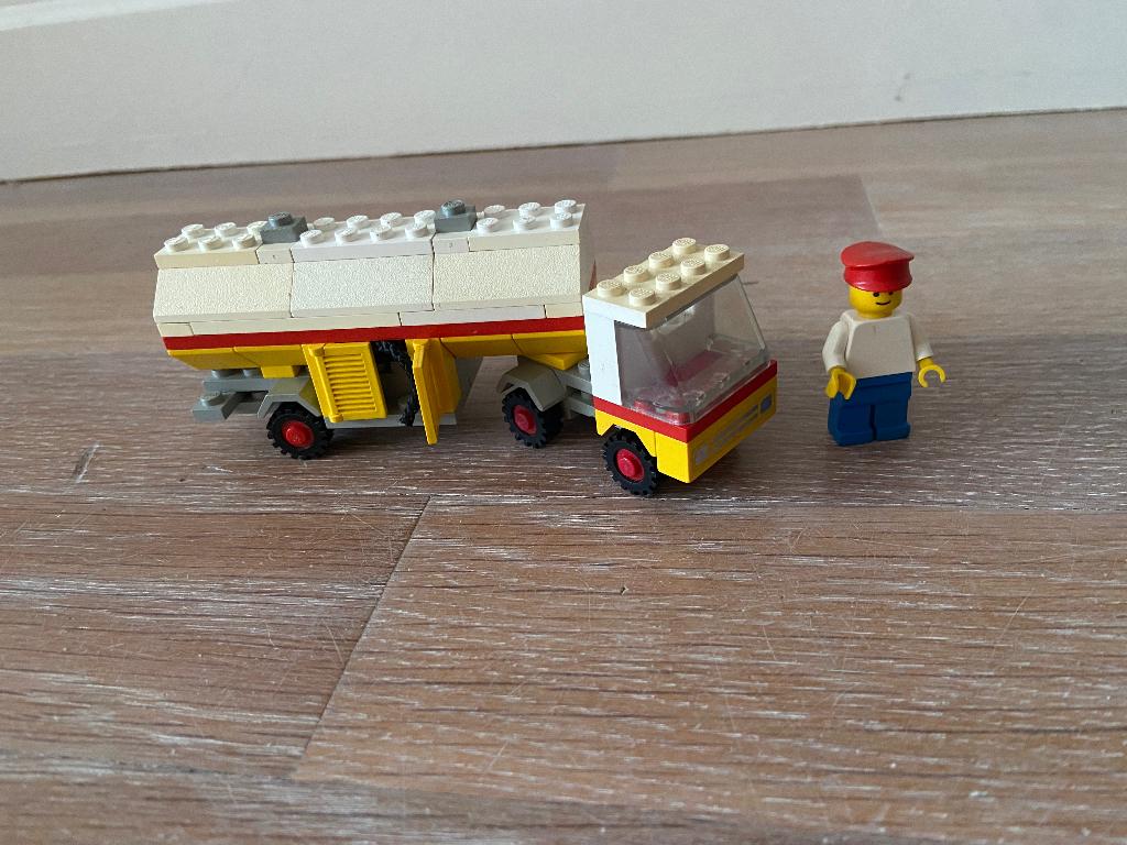 Shell Tankwagen met chauffeur LEGO, Gebruikt, Lego, Ophalen of Verzenden, Inclusief minifiguren