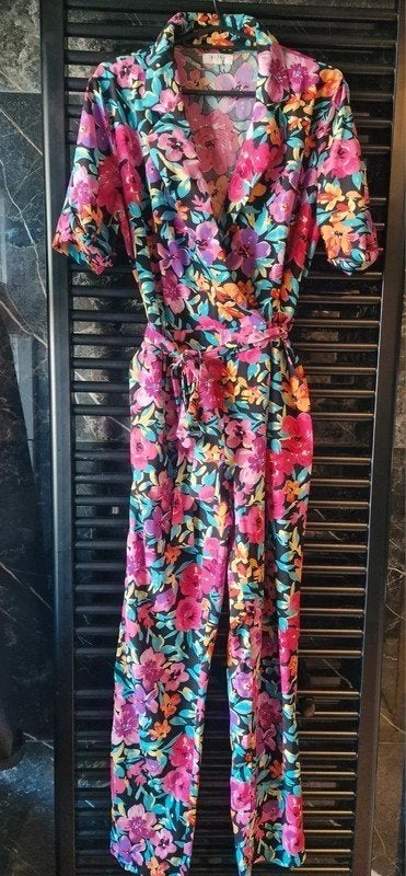 Kilky Paris bloemen jumpsuit maat M – kleurrijk, Ophalen of Verzenden, Zo goed als nieuw, Maat 38/40 (M), Overige kleuren