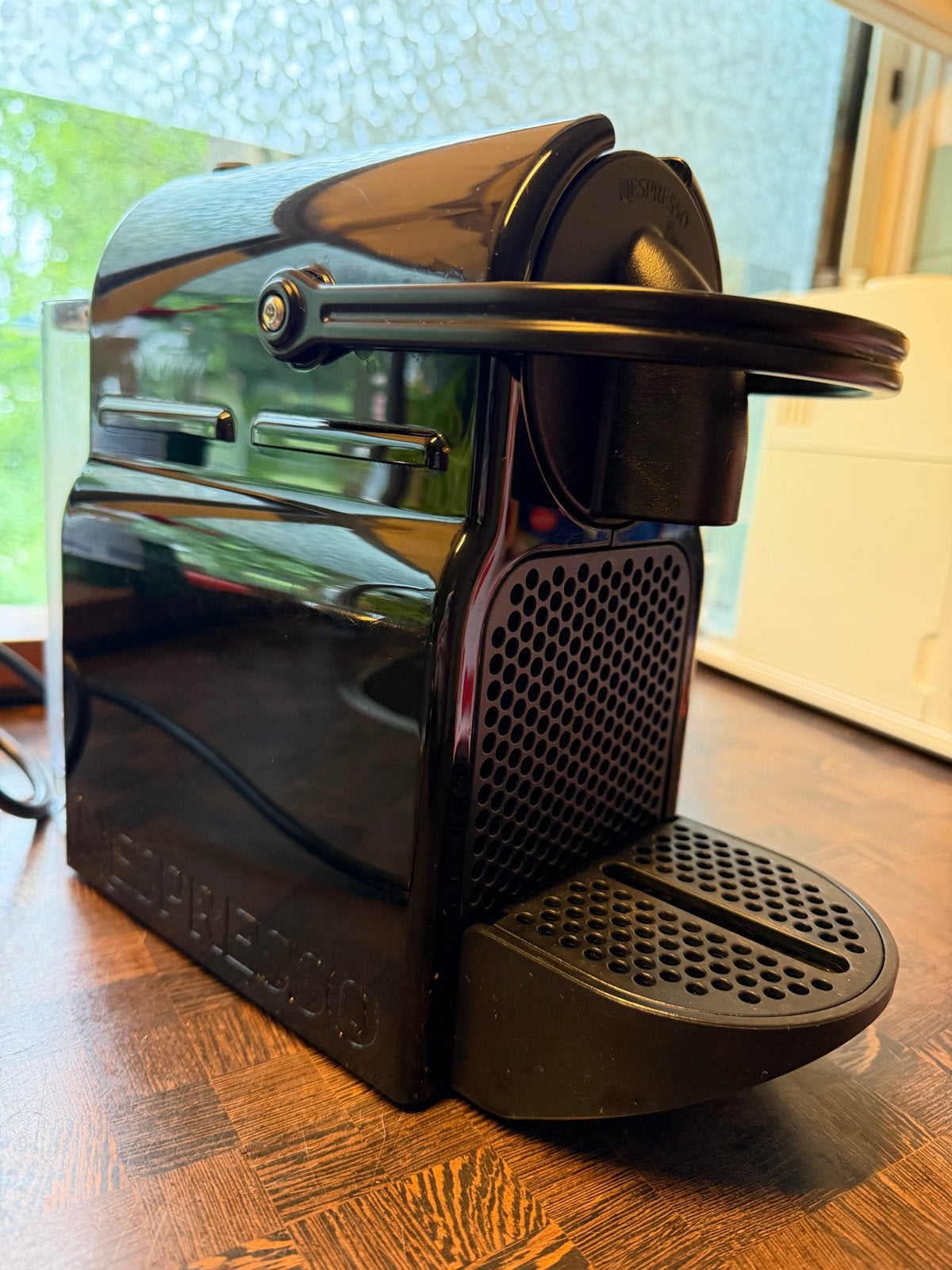 Nespresso DeLonghi capsulemachine, Ophalen, Koffiepads en cups, Gebruikt, Koffiemachine