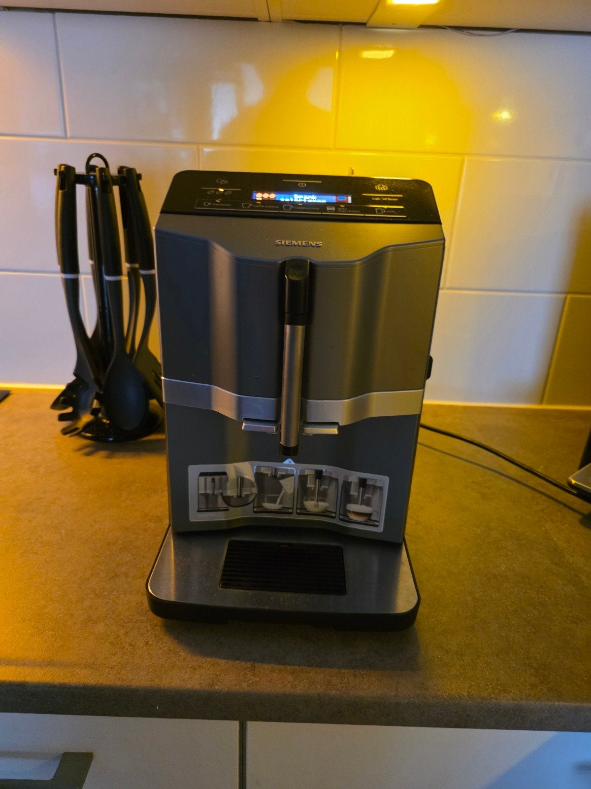 Siemens EQ.300 volautomatische espressomachine