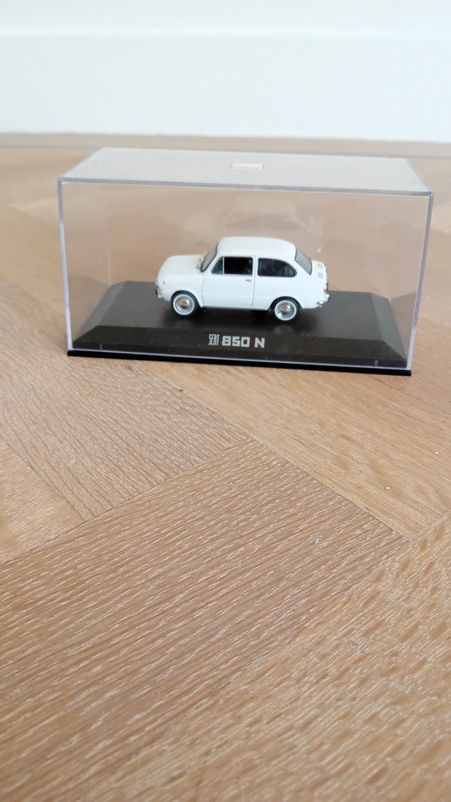 SEAT 850 N Modelauto - Nieuw in doos, Ophalen of Verzenden