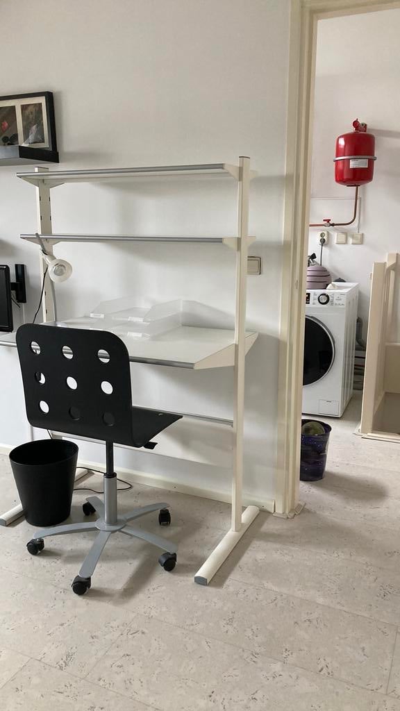 Te Koop Ikea Bureau, Ophalen, Zo goed als nieuw