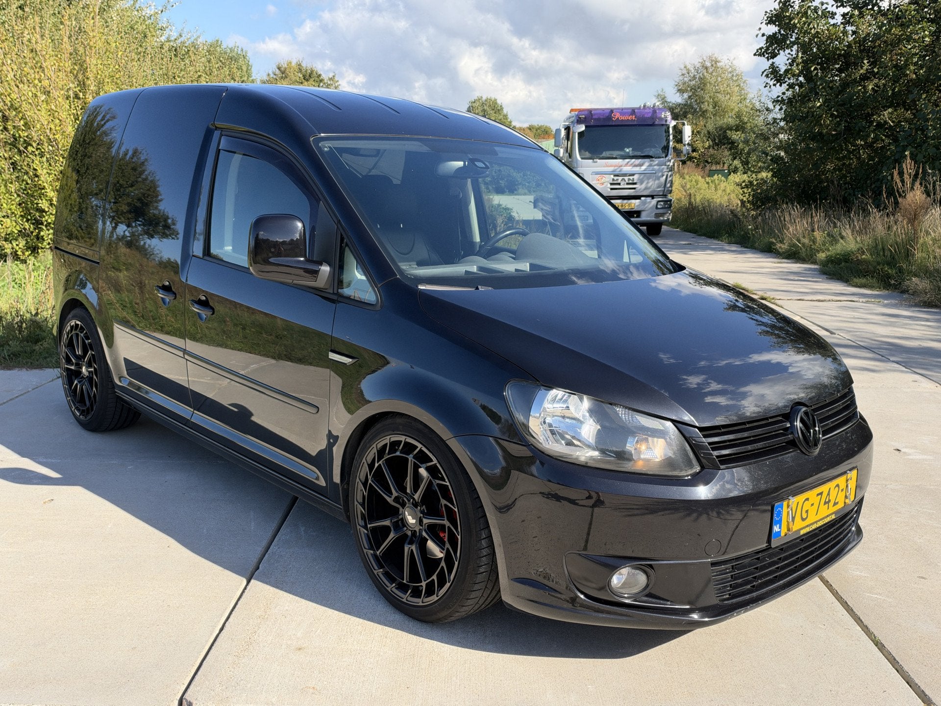 Volkswagen Caddy 1.6 TDI 140pk DSG leer navigatie UNIEK!, Auto's, Euro 5, Gebruikt, Zwart, 4 cilinders