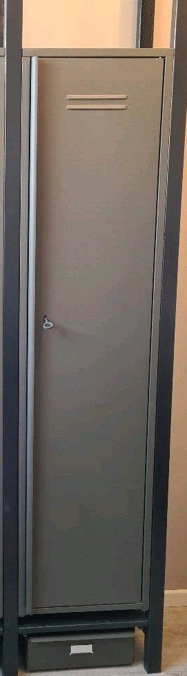 1 IKEA IVAR metalen locker en 2 bijpassende metalen lades, Ophalen, Zo goed als nieuw