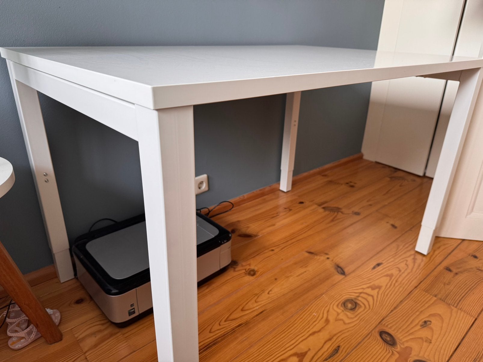 Bureau wit 120cm x 80cm., Huis en Inrichting, Bureaus, Ophalen, 120 cm, Hout, In hoogte verstelbaar