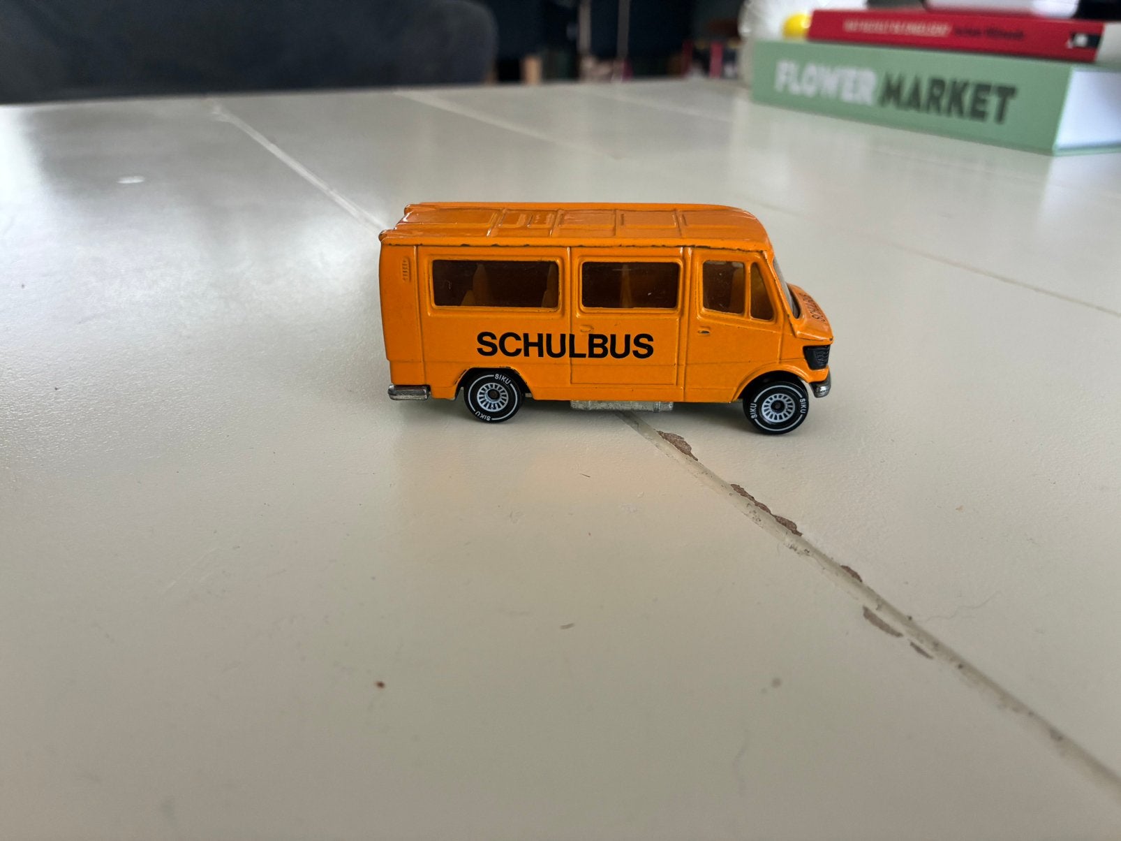 Siku Mercedes 208 schoolbus, Ophalen of Verzenden, Zo goed als nieuw, Auto