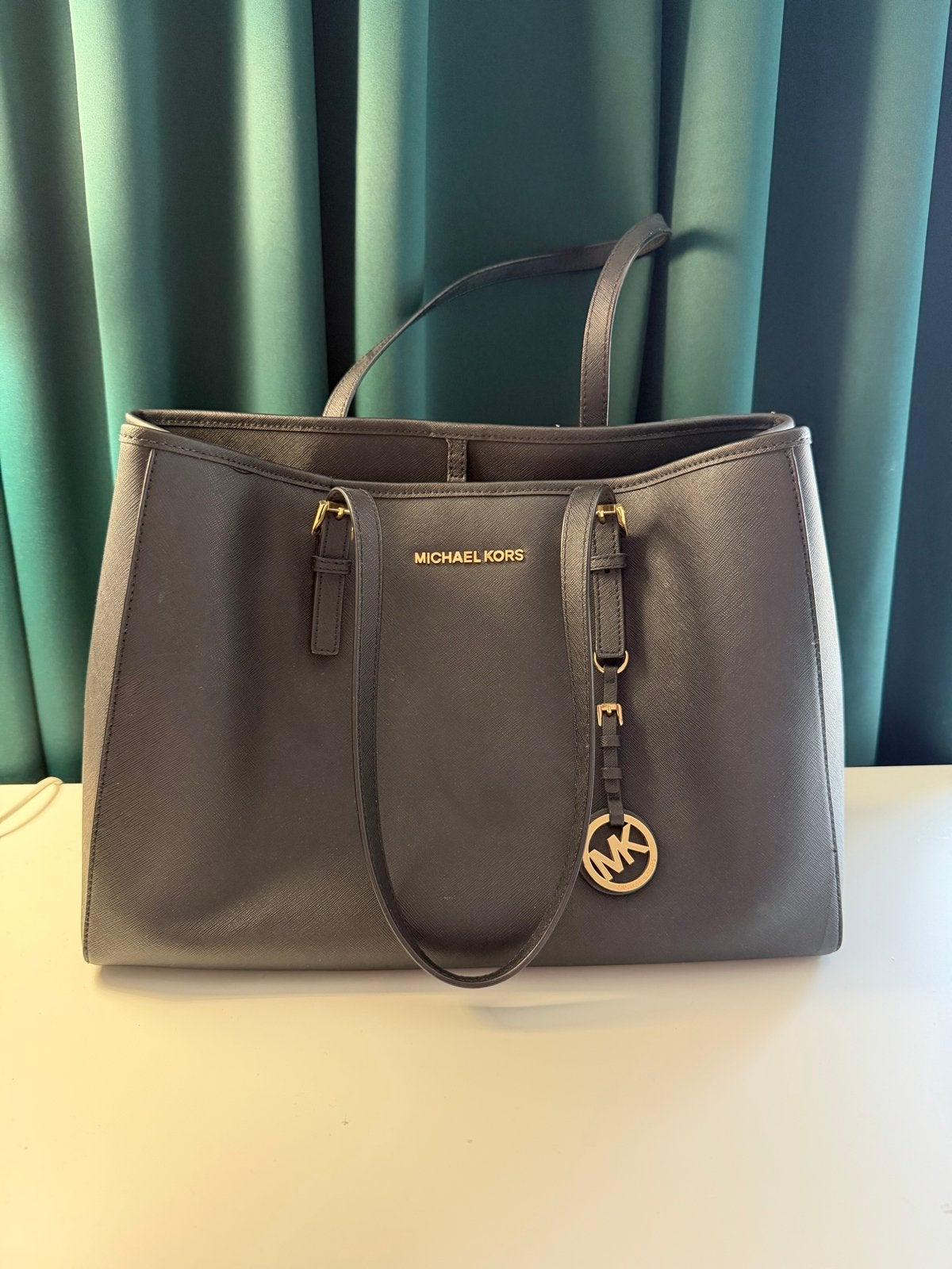 Michael Kors Handtas - Zwart, Zo goed als nieuw, Ophalen of Verzenden, Zo goed als nieuw, Zwart, Handtas