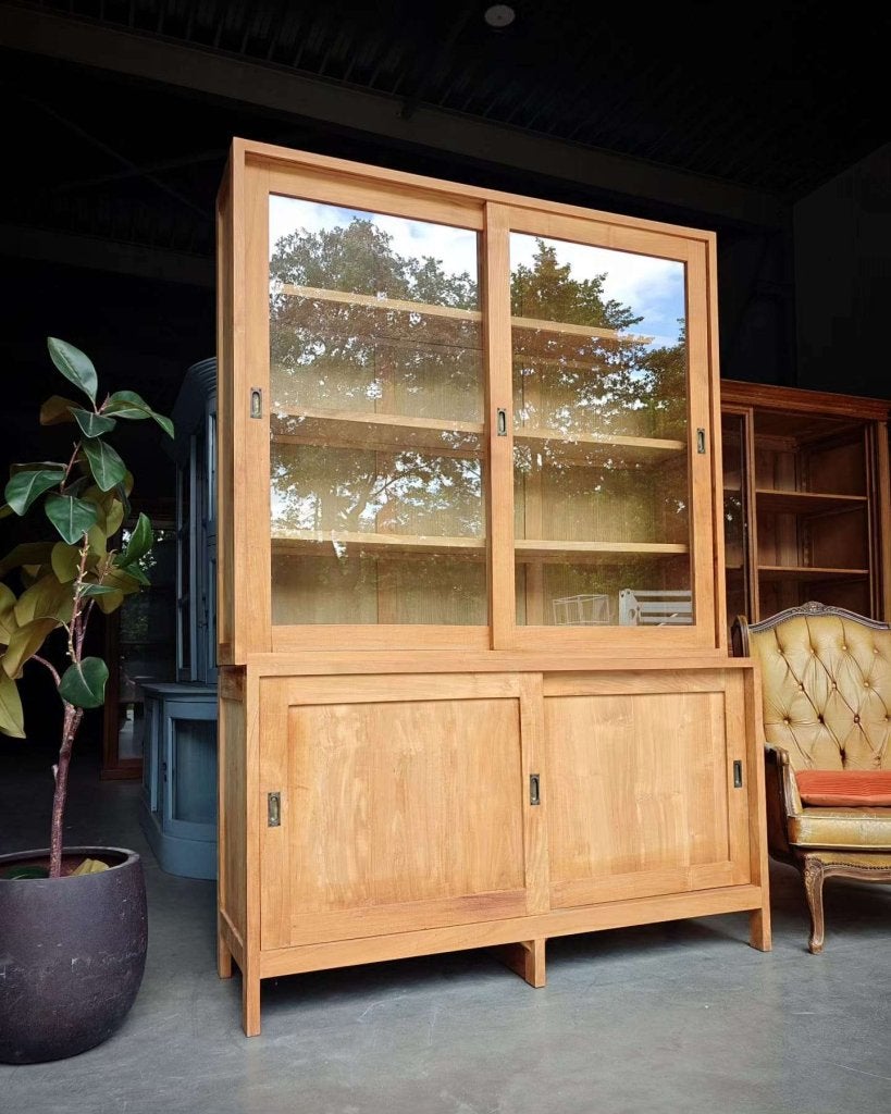 Vintage schoolkast | Teakhouten vitrinekast | Teak #4943, Huis en Inrichting, Glas, Gebruikt, Met deur(en), -