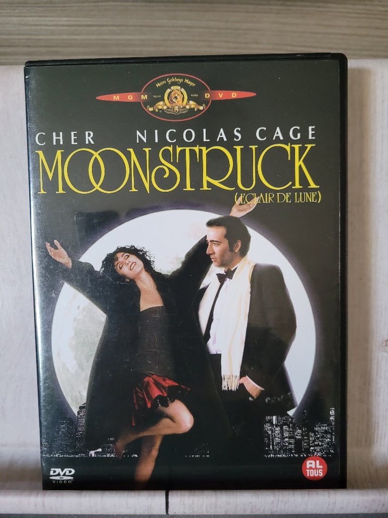 MOONSTRUCK (1987) Klassieker met Cher en Nicolas Cage – Dvd, Alle leeftijden, Ophalen of Verzenden, Zo goed als nieuw, Romantische komedie