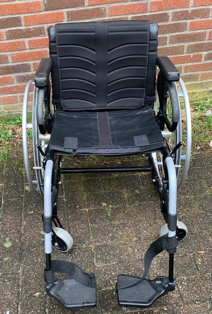 Quickie vaste rolstoel 45 cm breed zitgedeelte igst, Ophalen of Verzenden, Gebruikt, Duwrolstoel
