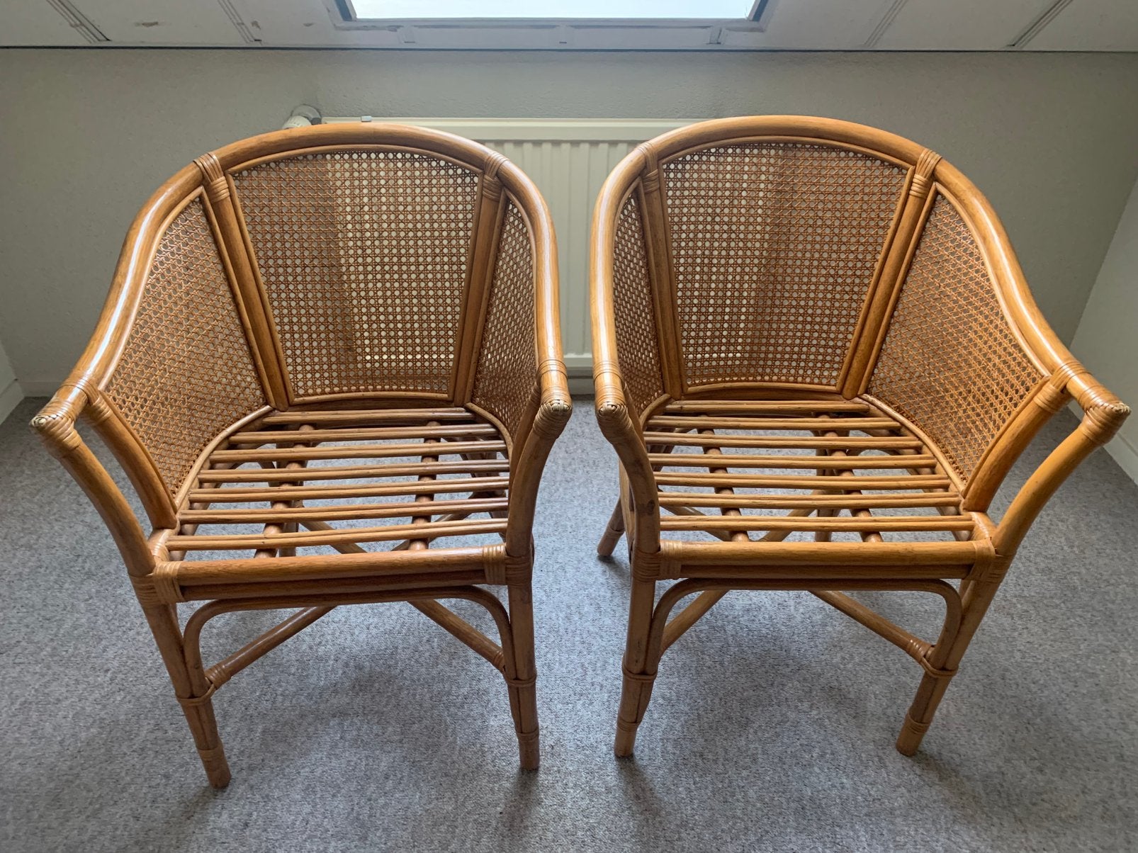 2 relax stoelen echt rotan., Ophalen, Zo goed als nieuw, Bruin, Twee
