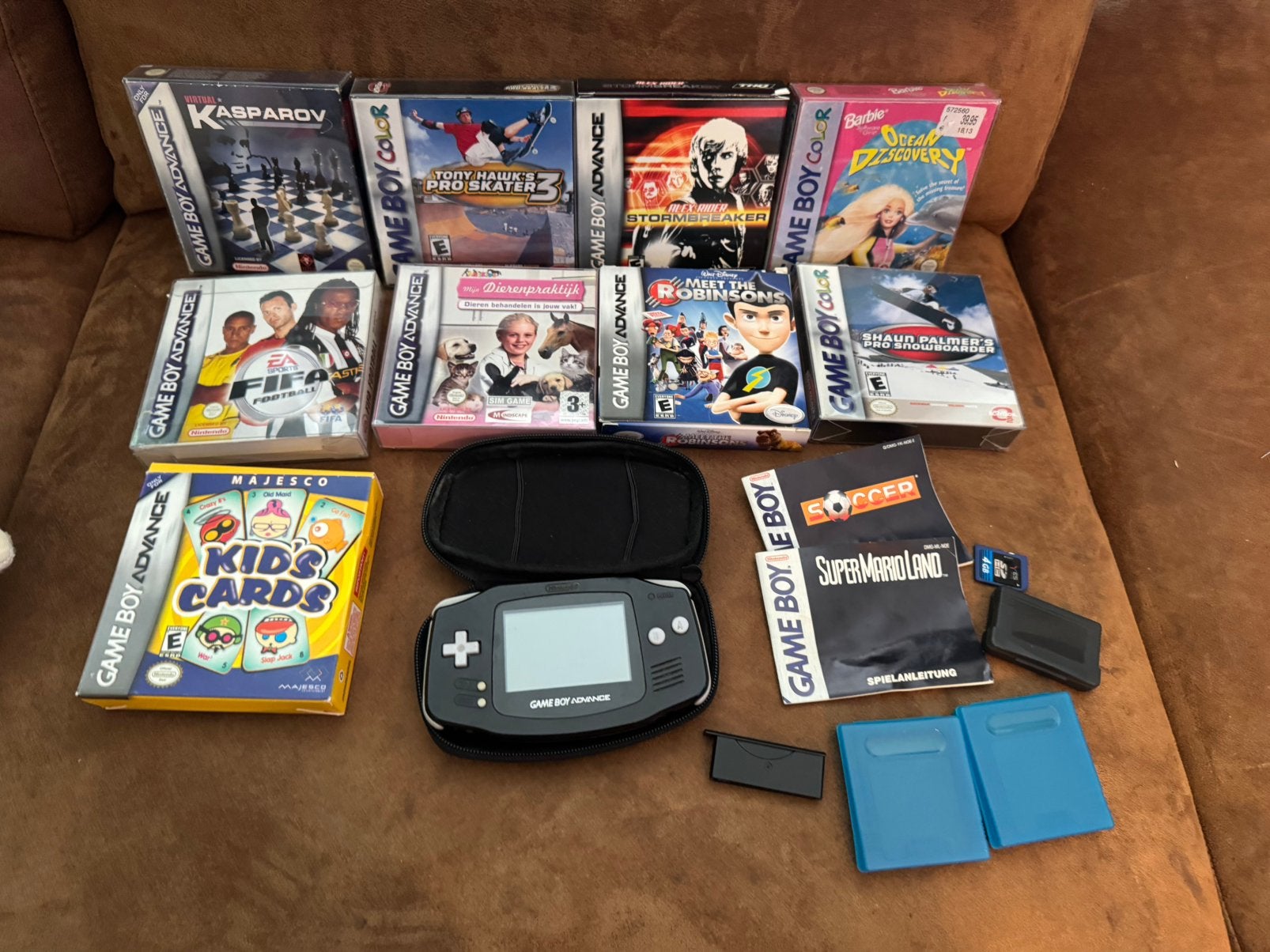 Nintendo Game Boy Advance met hoes, spellen en accessoires, Spelcomputers en Games, Ophalen of Verzenden, Zo goed als nieuw