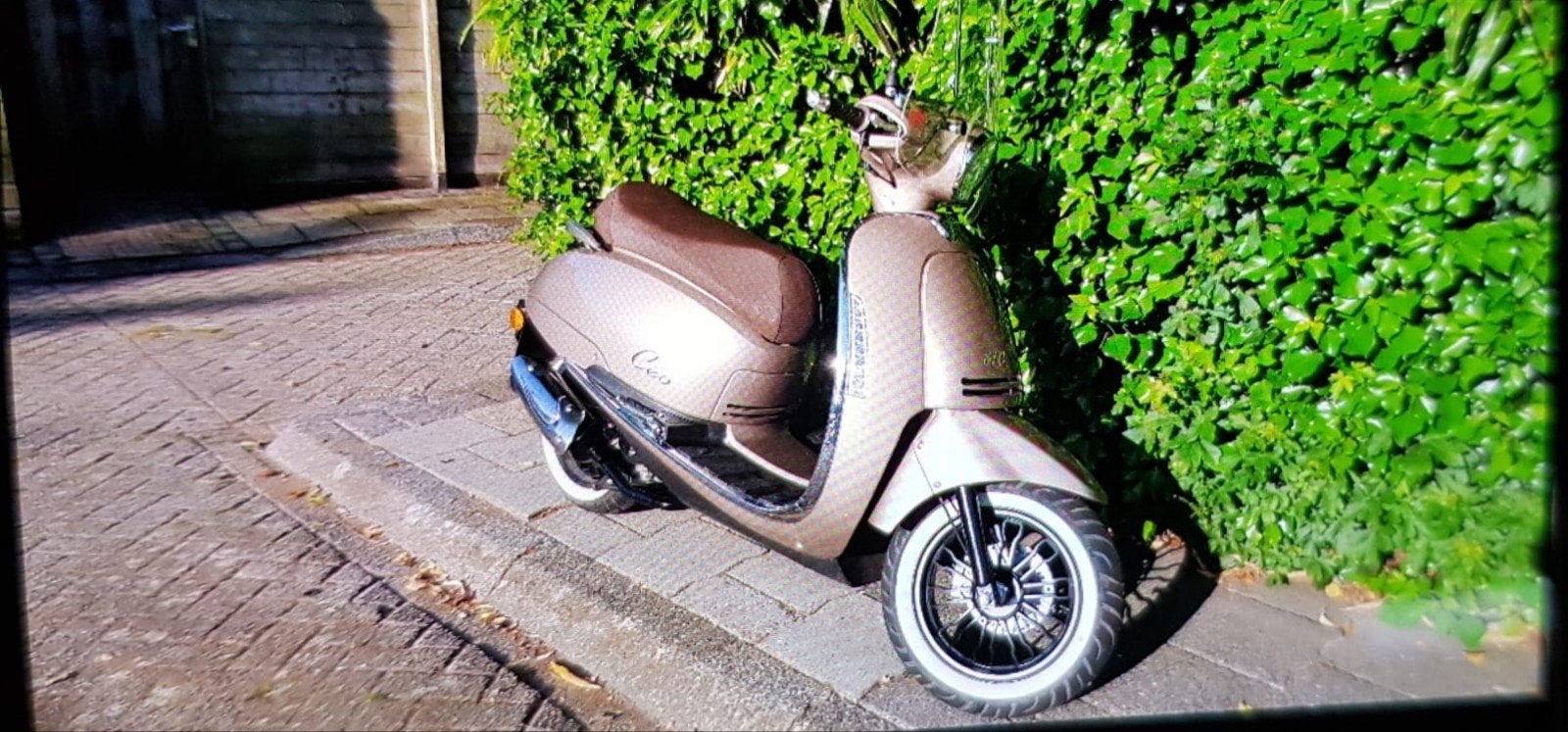 BTC Scooter Champagne Kleur - Zo Goed als Nieuw, Ophalen of Verzenden