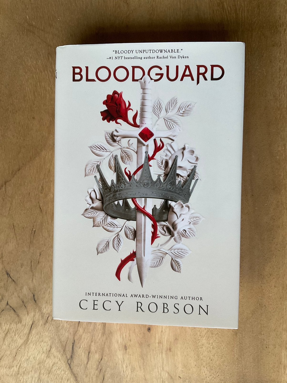 Bloodguard - Cecy Robson, Ophalen of Verzenden, Zo goed als nieuw