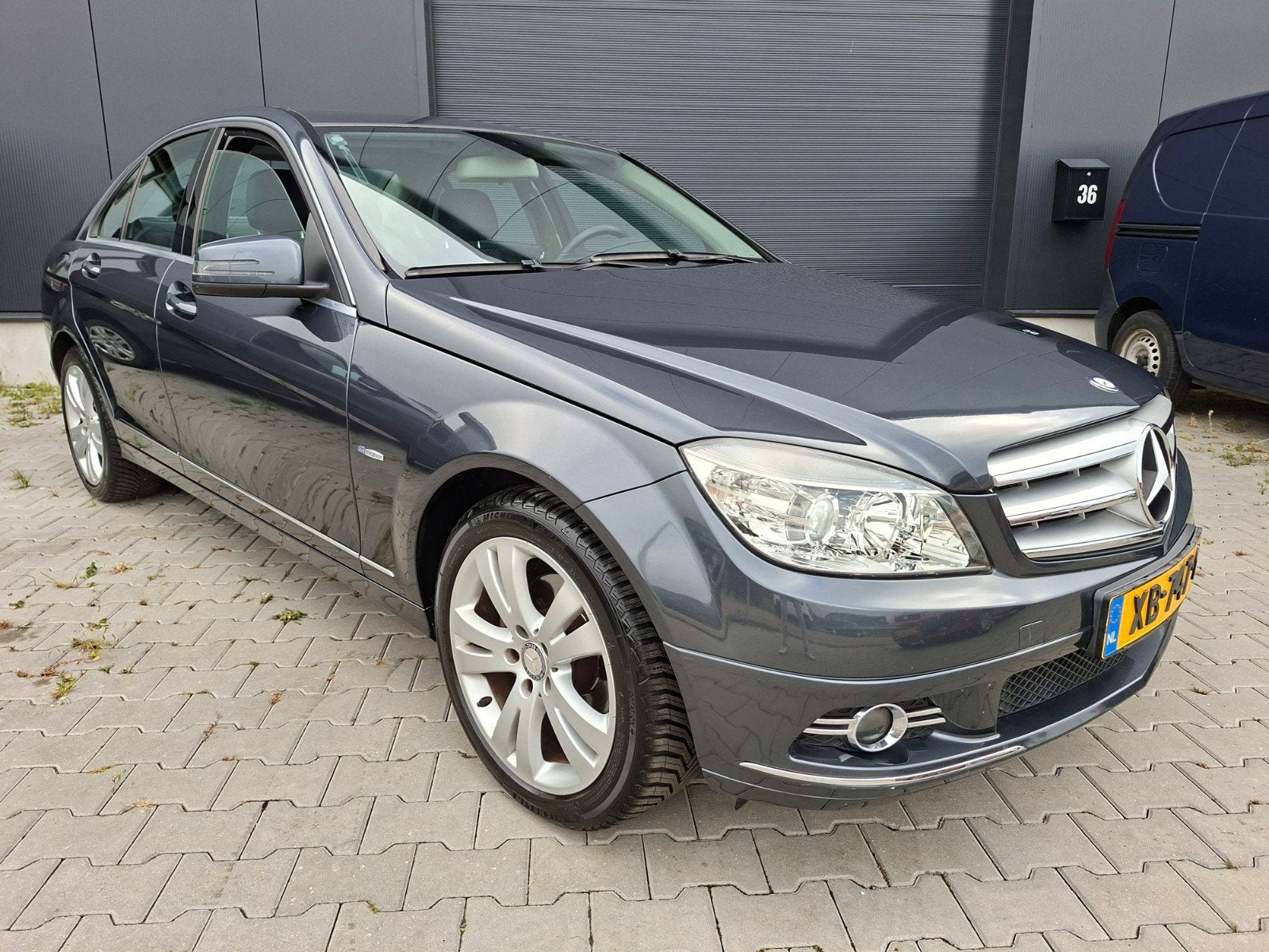 Mercedes-Benz C-Klasse 1.6 C180 Kompr. Sedan 2010 Grijs, Auto's, 14 km/l, Handgeschakeld, Sedan, 1700 kg