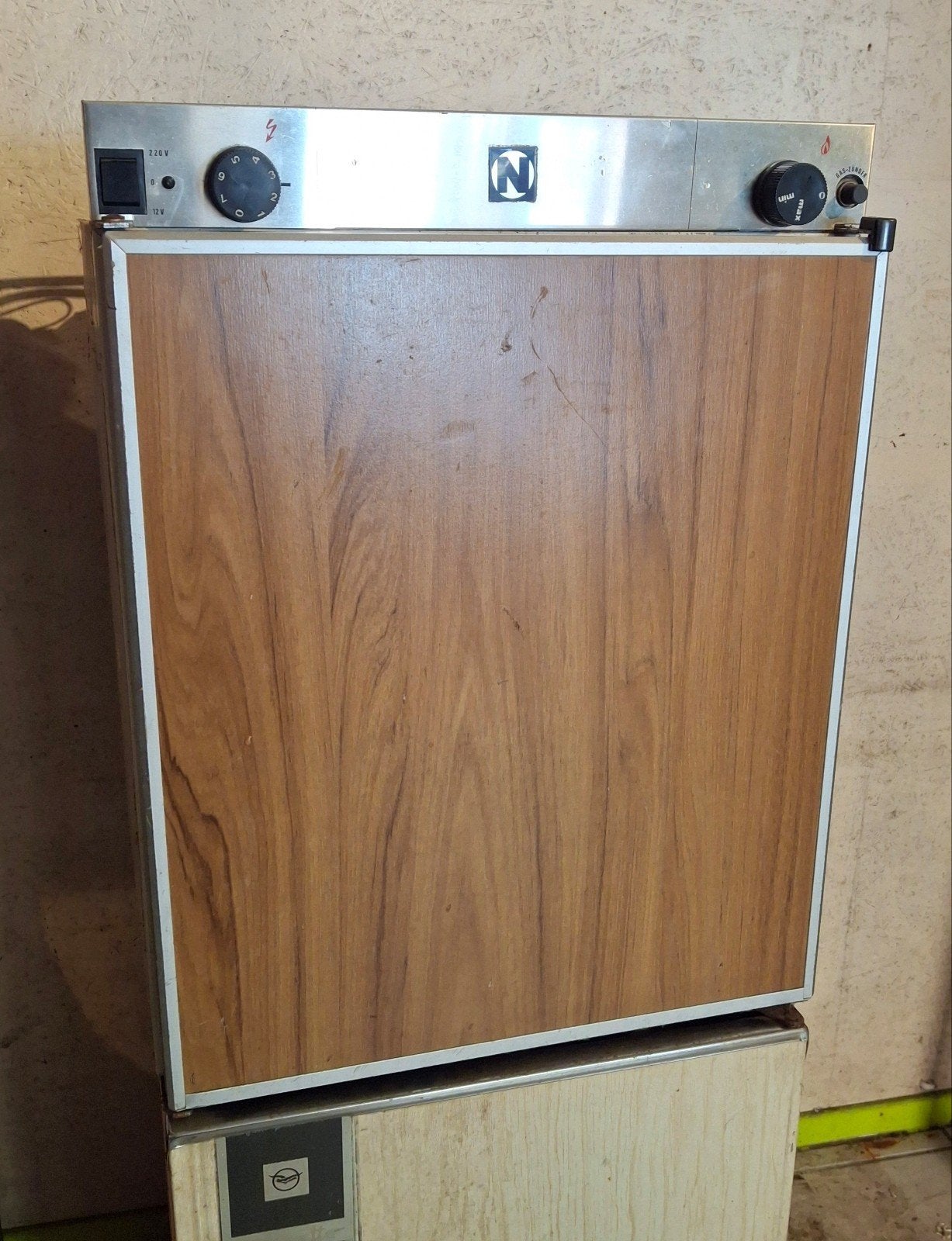 absorbsie koelkast uit camper of caravan., Minder dan 75 liter, Ophalen, Zonder vriesvak, Minder dan 85 cm