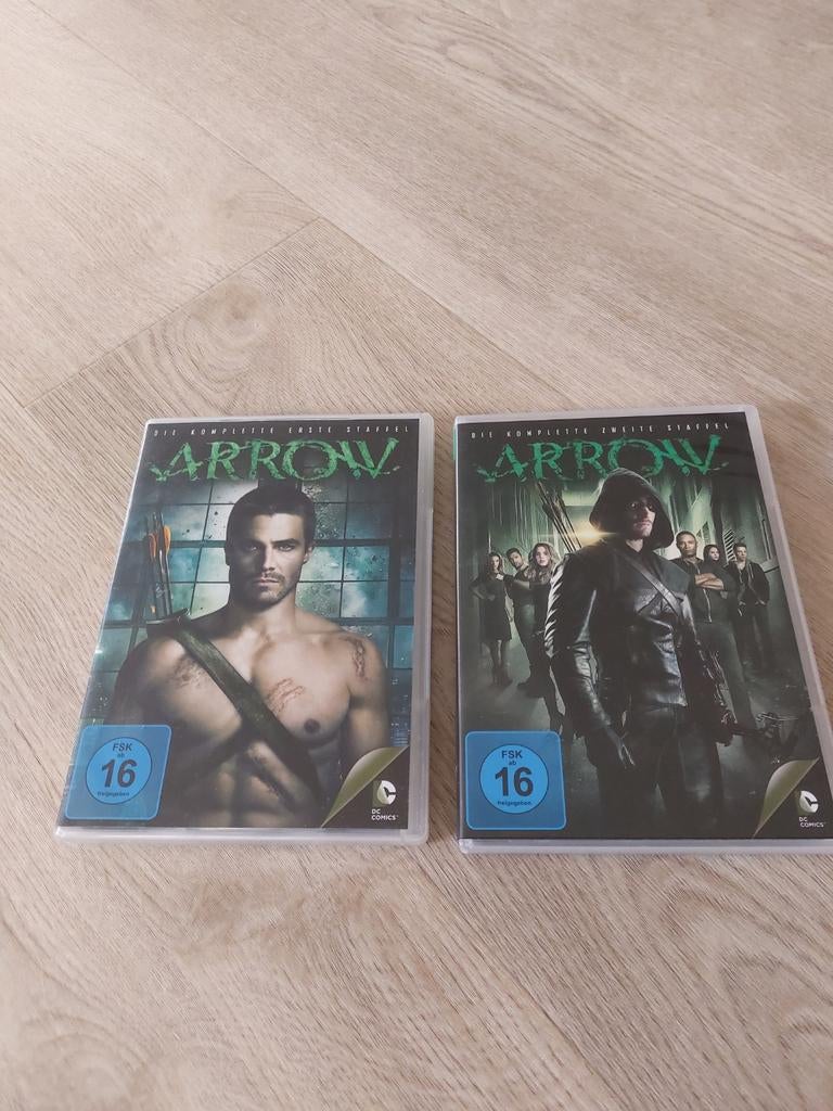 Arrow Seizoen 1 & 2 DVD - Engels gesproken (geen NL ond.), Cd's en Dvd's, Dvd's | Tv en Series, Vanaf 16 jaar, Ophalen of Verzenden