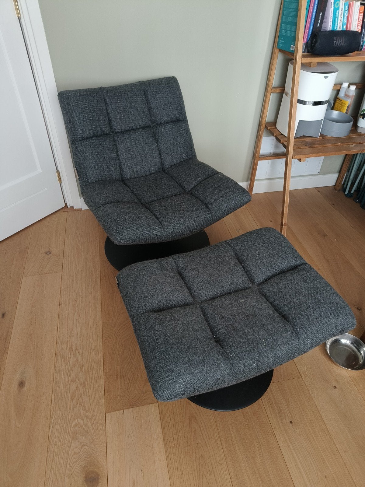 Dutchbone draaifauteuil met voetenbank, Ophalen, Modern, Comfortabel, Gebruikt, 75 tot 100 cm