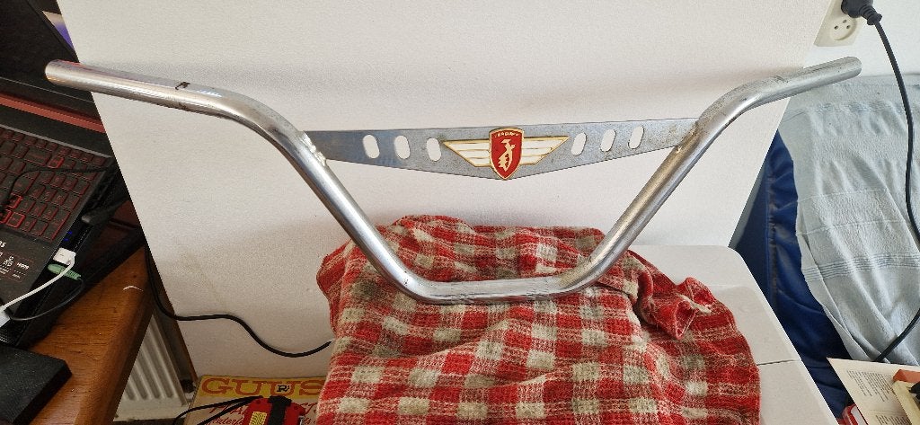 Zündapp stuur met origineel embleem  jaren 60, één geheel, Ophalen, Zo goed als nieuw, Frame