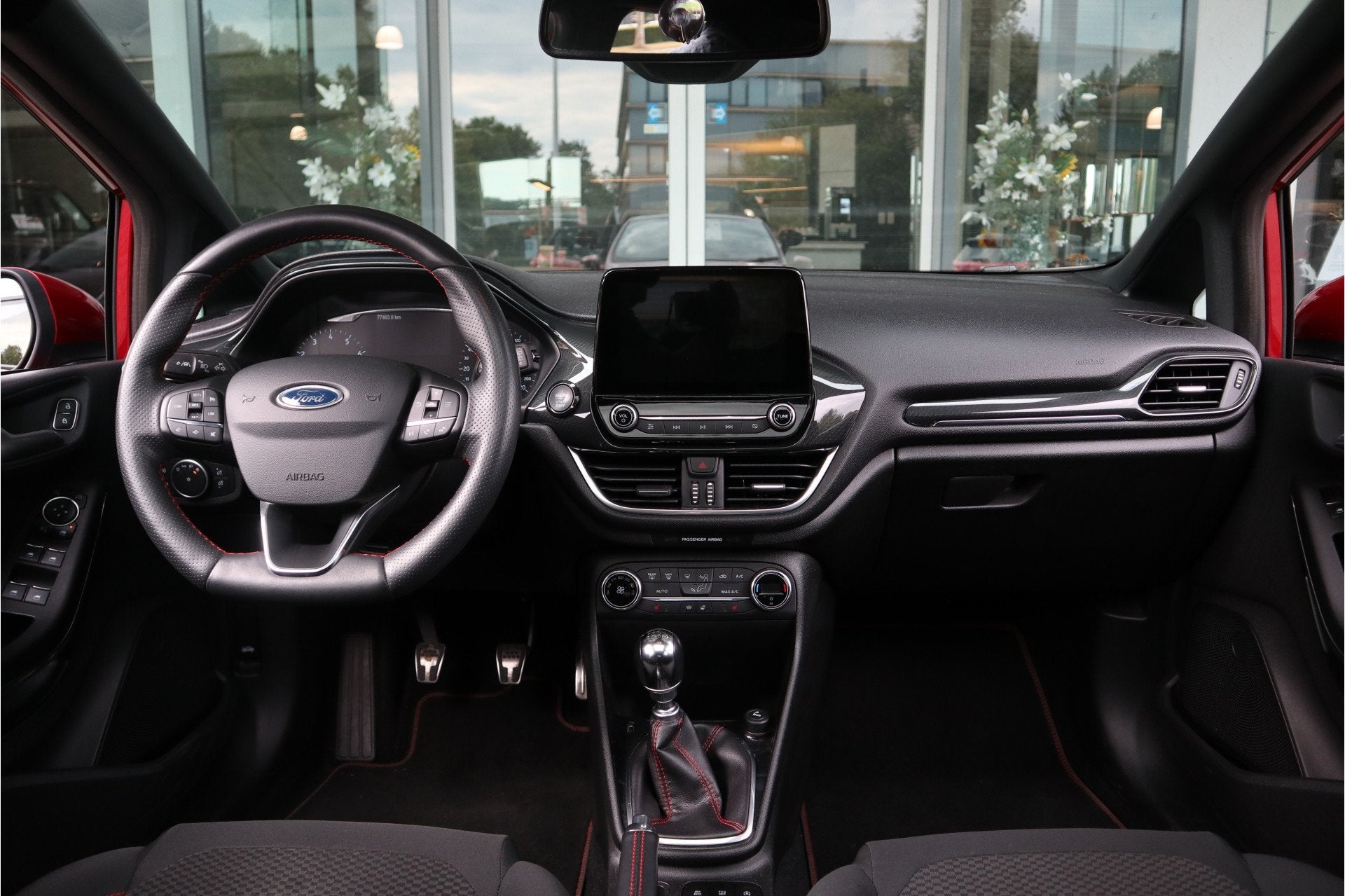 Ford Fiesta 1.0 EcoBoost ST-Line Clima / Pano / Stoel-Stuur, Voorwielaandrijving, Stof, Gebruikt, 1064 kg