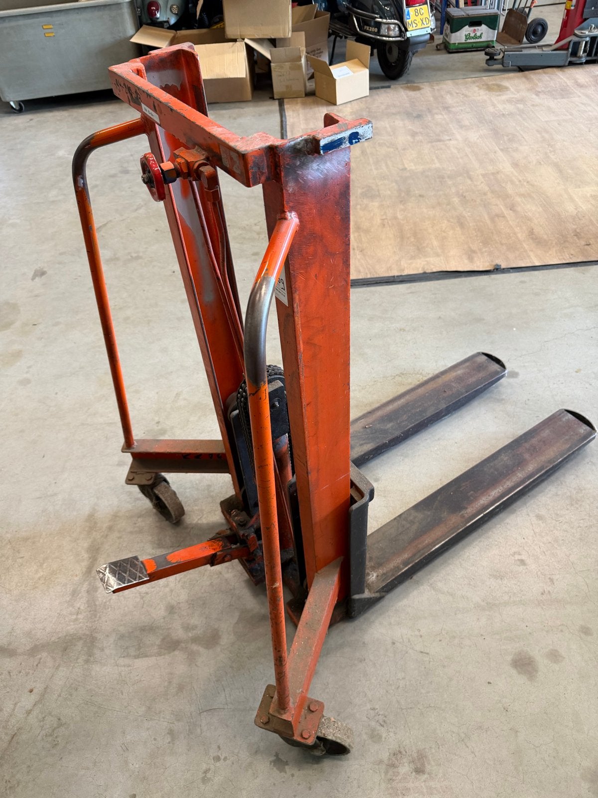 Palletwagen / pompwagen / voetstapelaar - defect, Ophalen, Gebruikt