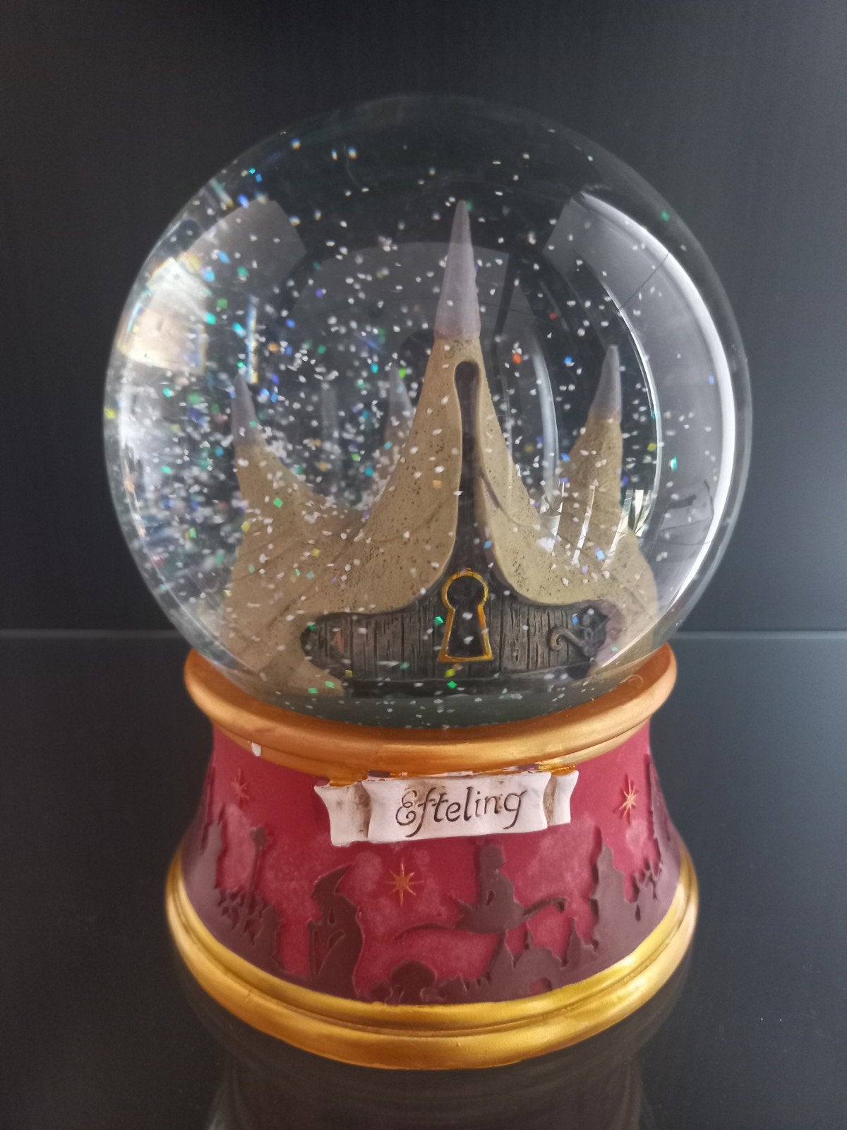 Efteling Sneeuwbol Huis van de Vijf Zintuigen, Ophalen of Verzenden, Zo goed als nieuw, Beeldje of Poppetje
