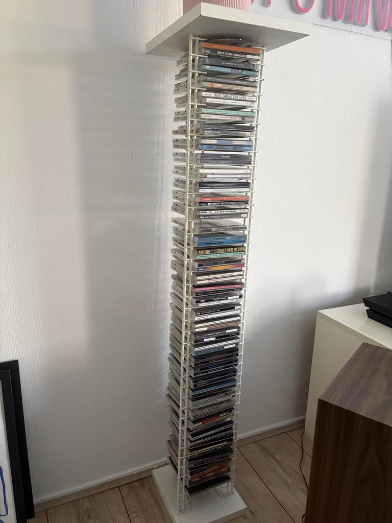 Witte CD toren, Ophalen, Gebruikt, 75 tot 150 discs, Metaal