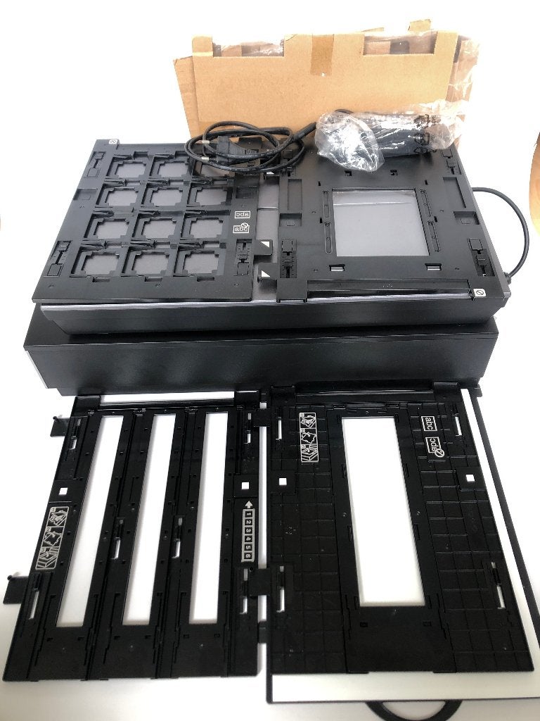 Epson V800 Film scanner, Ophalen of Verzenden, Zo goed als nieuw, Flatbedscanner, Epson