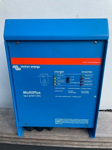 Victron Energy MultiPlus 24/3000/70 Omvormer/Lader, Ophalen of Verzenden, Zo goed als nieuw, Motor en Techniek