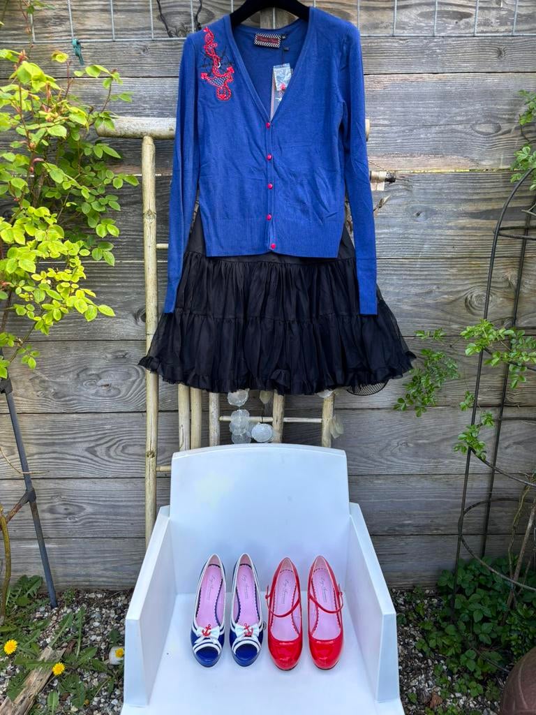 Mooi nieuw blauw vestje met kaartje Voodoo Vixen, Ophalen of Verzenden, Nieuw, Maat 42/44 (L), Blauw