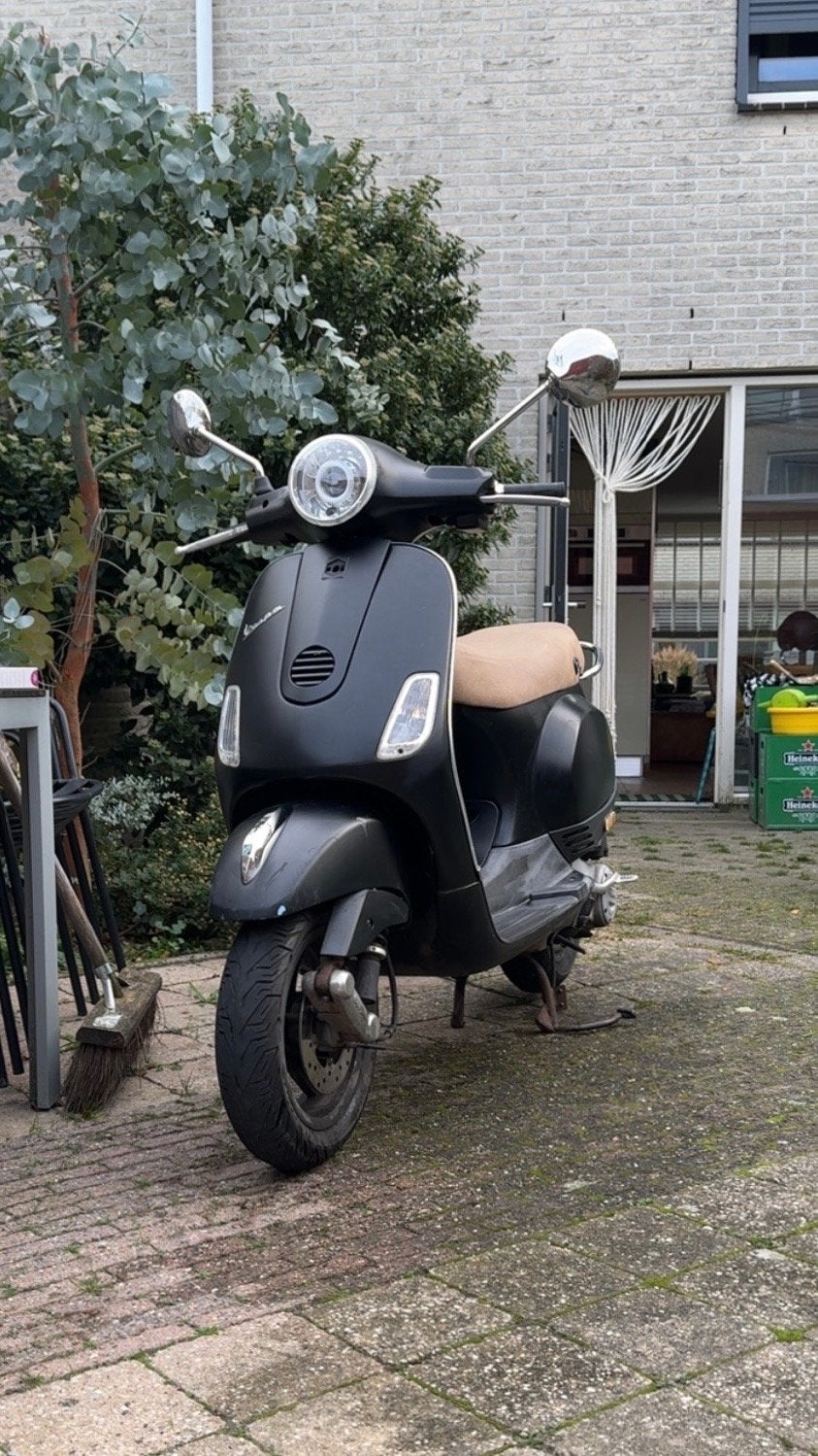 Vespa LX 50 2006, Fietsen en Brommers, Scooters | Vespa, Ophalen, Gebruikt, Maximaal 45 km/u, Benzine