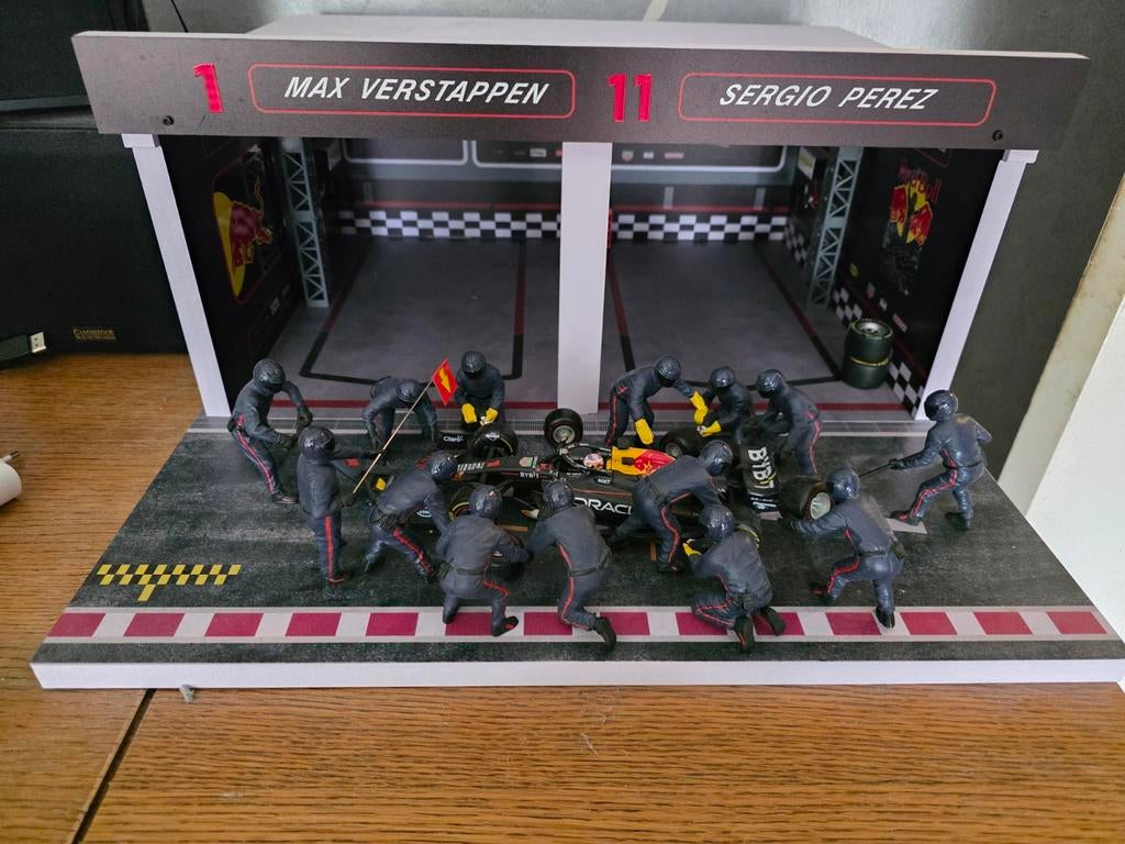 Max Verstappen Pitstop Diorama - Formule 1 Model, Ophalen, Groter dan 1:32, Auto, Overige merken