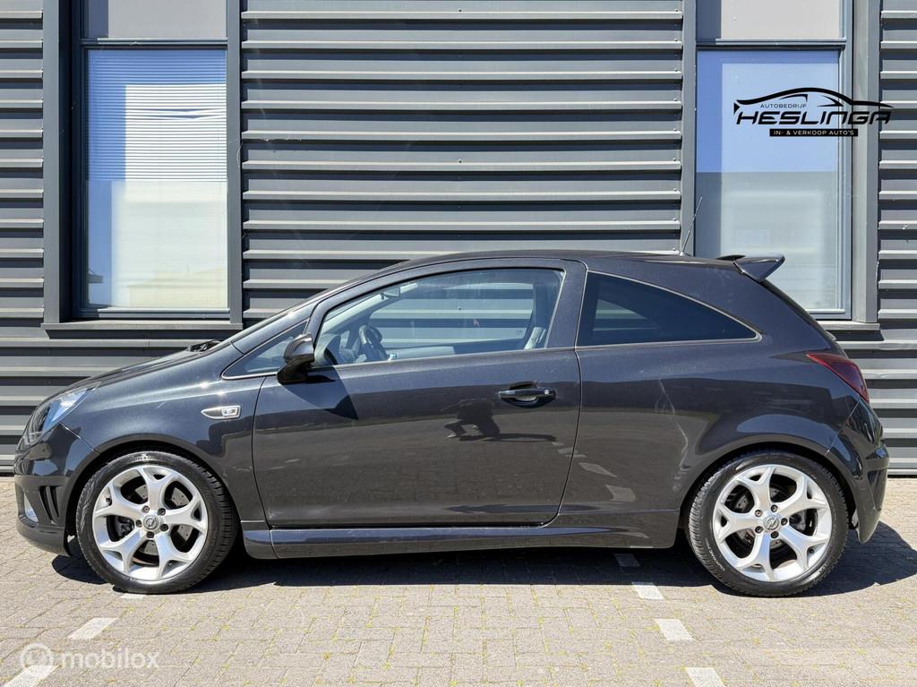 Opel Corsa 1.6-16V Turbo OPC | Leder | 192 PK, Auto's, Opel, Voorwielaandrijving, Euro 5, Gebruikt, Zwart
